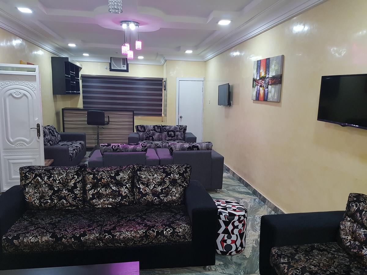 The Resident Hotel Owerri Екстериор снимка